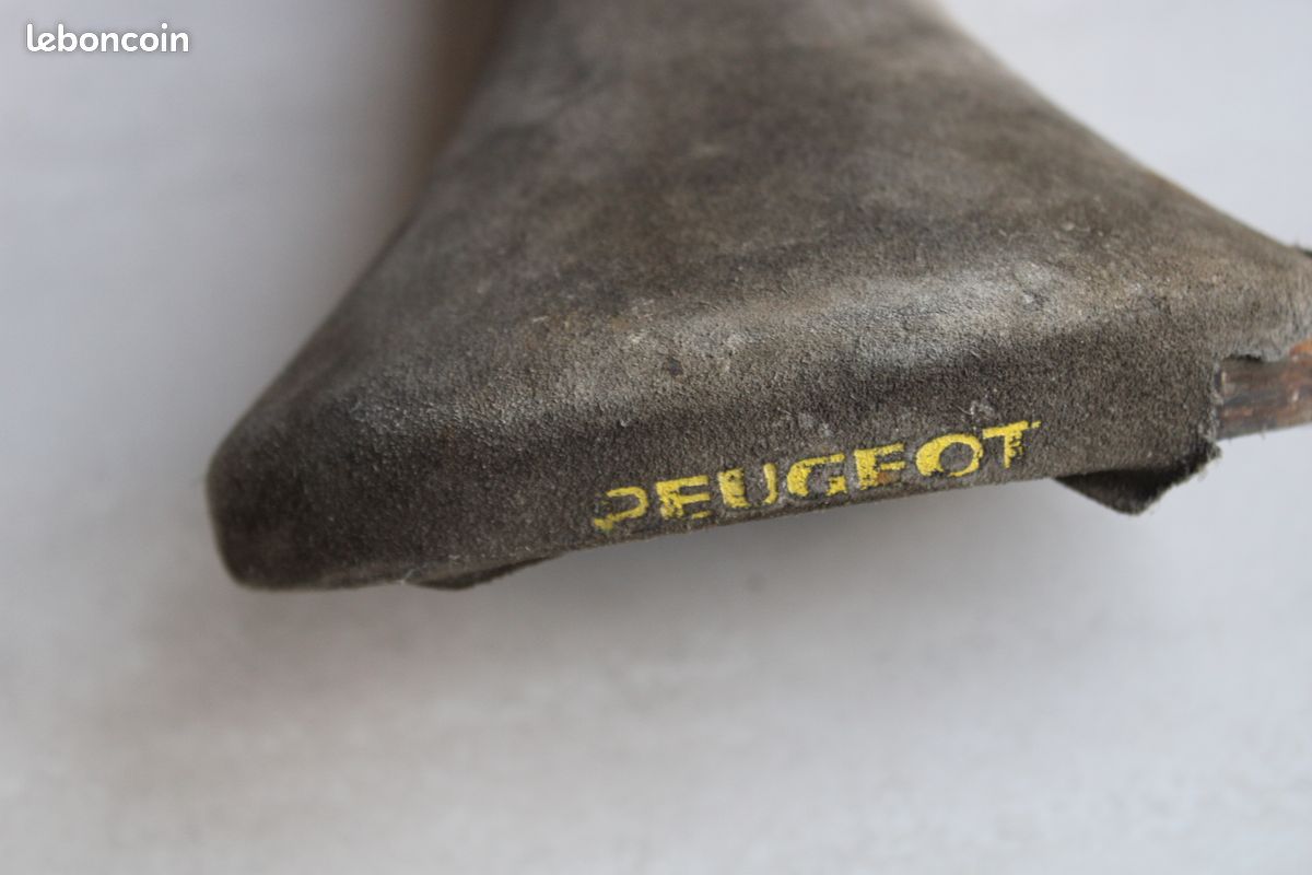 Selle peugeot vélo ancien collection (image 1)