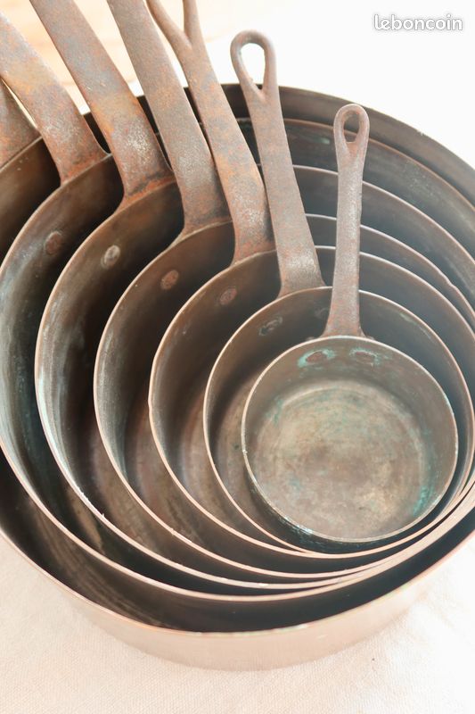 Lot De 7 Casseroles Anciennes En Cuivre Havard - Made In France - Taille 10 à 20 Cm - Occasion
