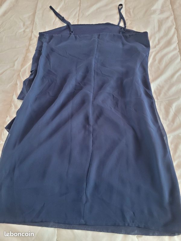 Robe (image 2)