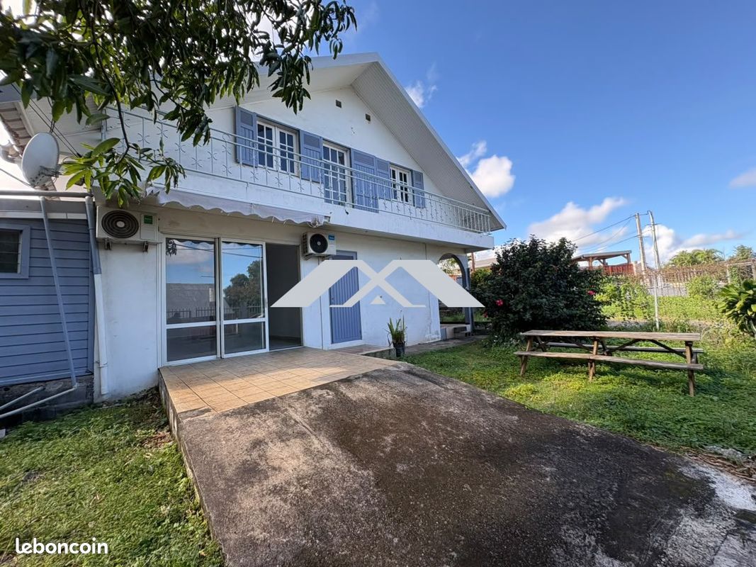 Maison 8 pièces 120 m² · à Saint-Joseph · 120 m² · 247 500 €