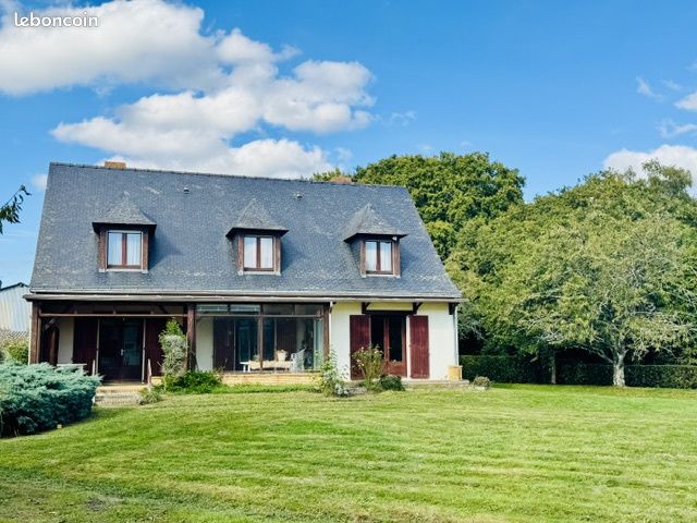 Maison 8 pièces 210 m² · à Nozay · 210 m² · 397 000 €