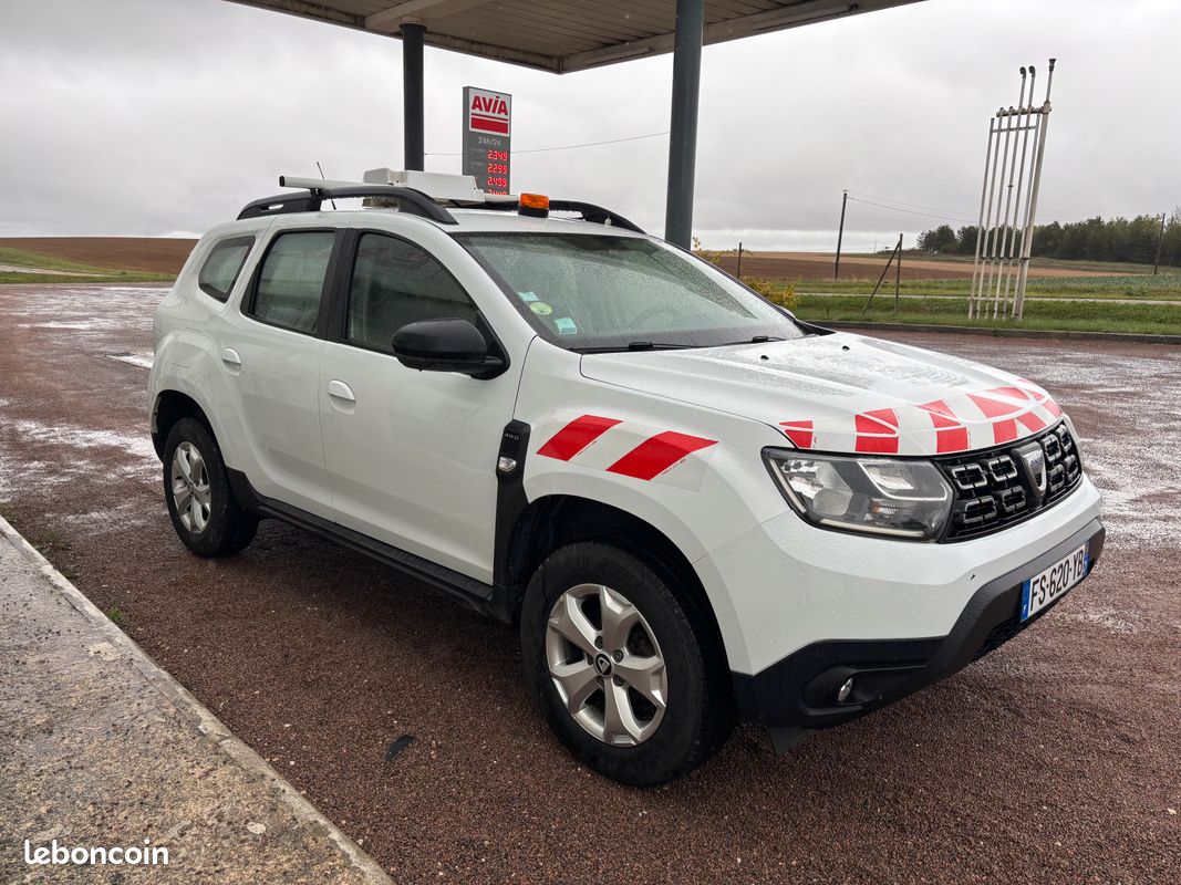 DACIA DUSTER 4X4 SOCIETE Blue DCI 115 CV Confort (image 2)