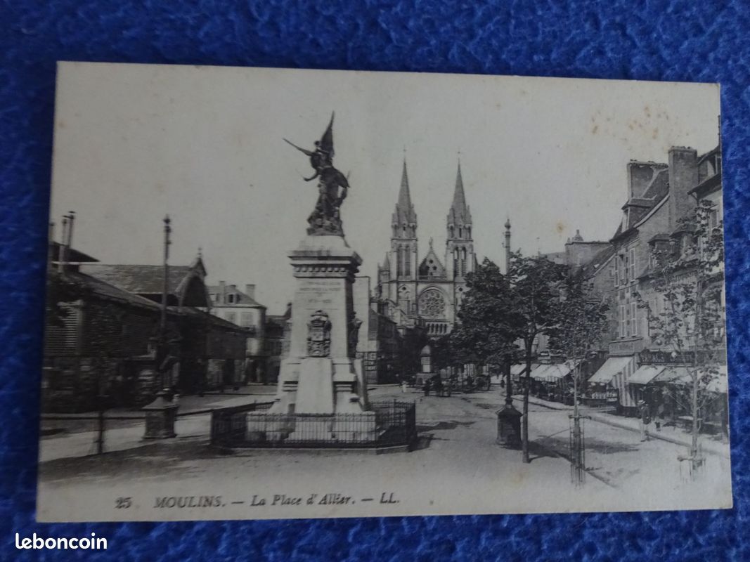 Carte Postale Ancienne – Moulins, Rue D'Allier – Colorisée – édition Rare – Années 1900