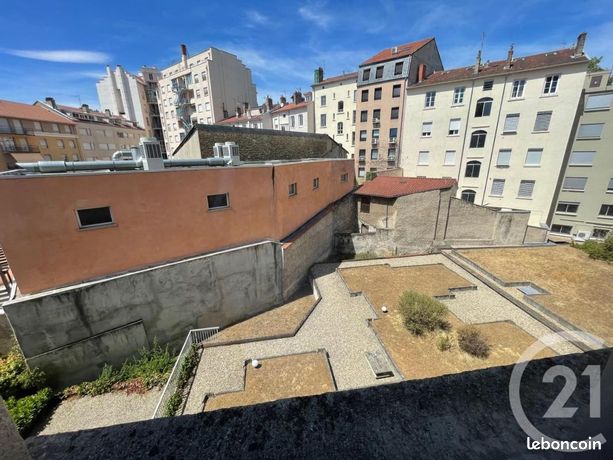 Appartement 1 pièce 28 m² — 11