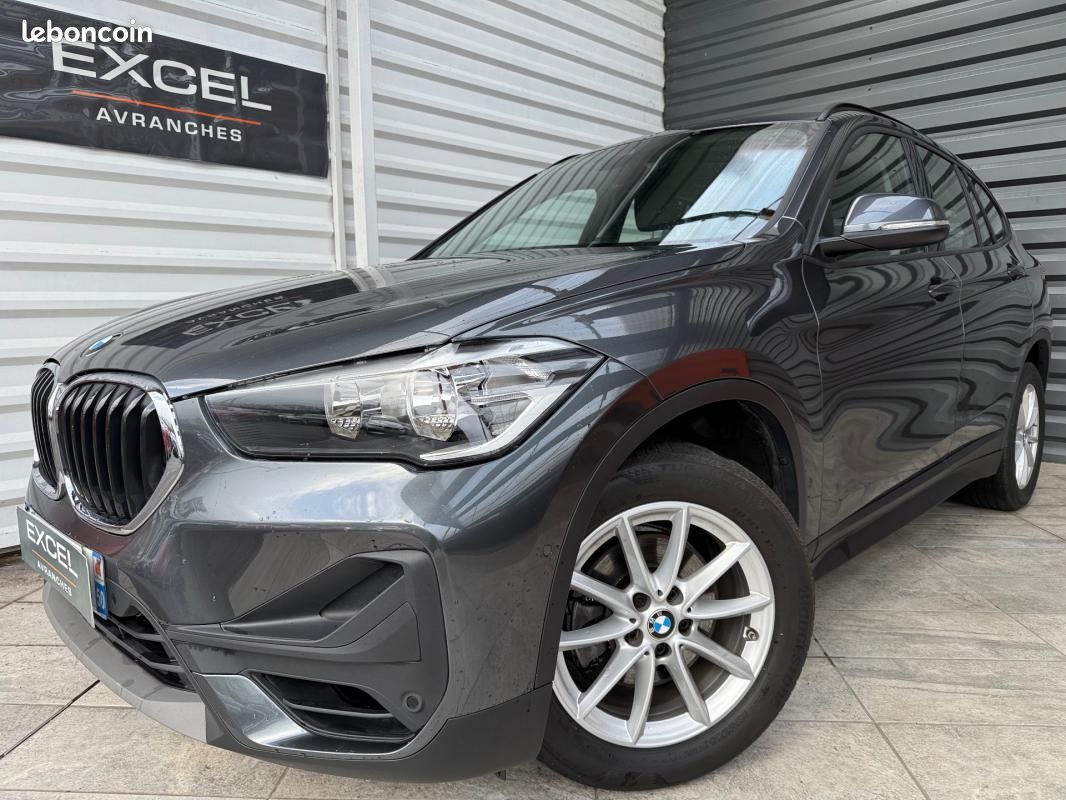 BMW X1 F48 LCI sDrive 18i 140 ch Business Design (image 1)