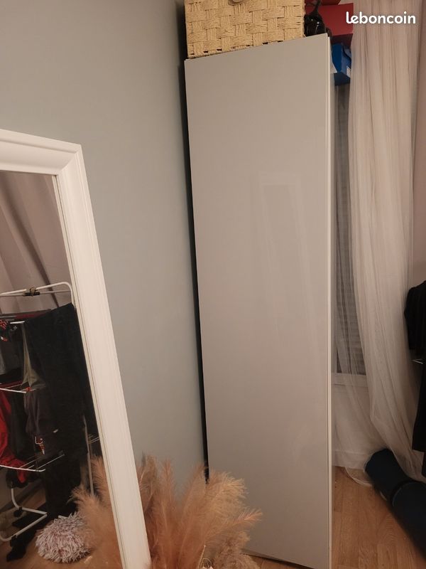 Armoire IKEA PAX – Porte laquée gris clair – Très bon état (image 1)