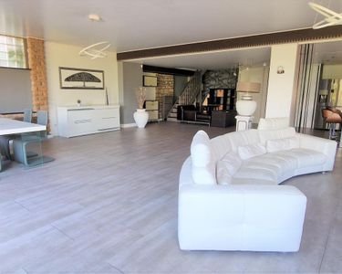 Maison 585 000 € - 189 m²