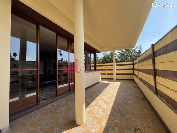 Villa 7 pièces 233 m² — 16