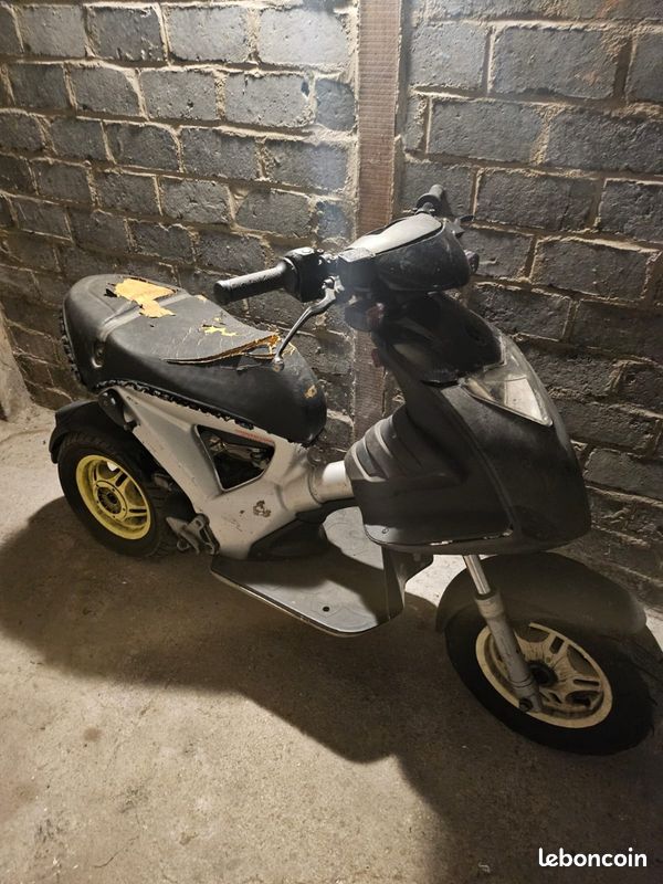 Gilera ice 50 a réparé ou pour piece Équipement moto