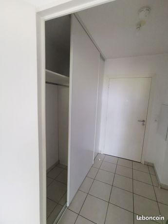 https://img.leboncoin.fr/api/v1/lbcpb1/images/86/97/ef/8697ef80e07785105709598748dbd7bd36964e0c.jpg?rule=ad-image