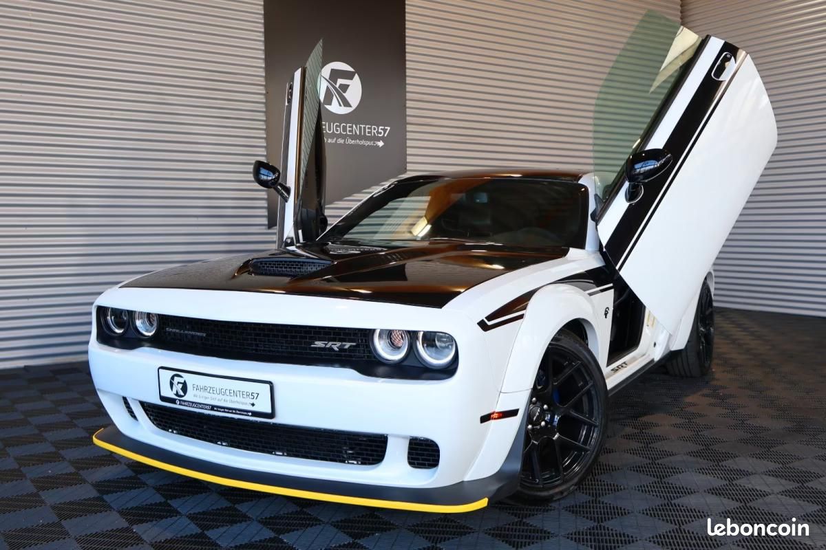 Dodge Challenger R/T HEMI 5.7L/ WIDE BODY/CIEL ÉTOILÉ (image 2)