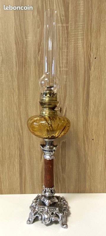 ANCIENNE LAMPE HUILE murale verre laiton avec meche TBE Bleu clair EUR 16,90 - FR