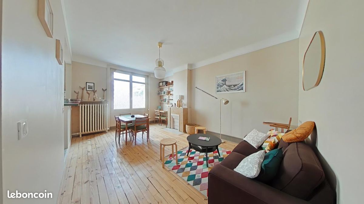 Appartement 3 pièces 64 m² · à Saint-Étienne · 64 m² · 650 €