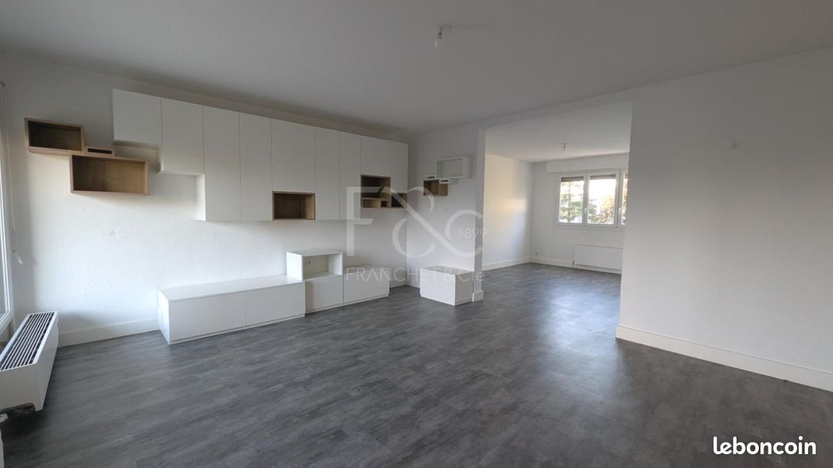 Appartement 4 pièces 107 m² · à Charbonnières-les-Bains · 107 m² · 1 945 €/mois