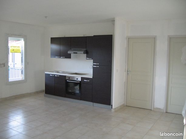 Particulier loue T3 70m2, 2 chambres, balcon, parking fermé