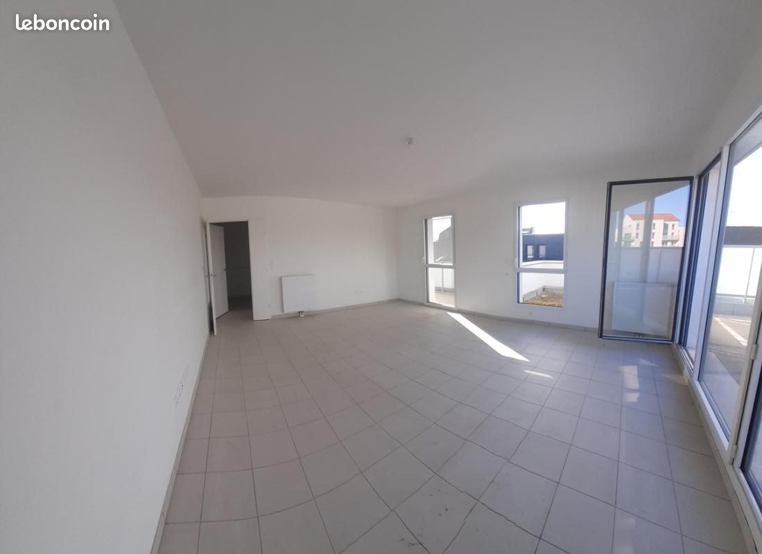 Appartement 5 pièces 110 m² · à Roubaix · 110 m² · 1 121 €/mois