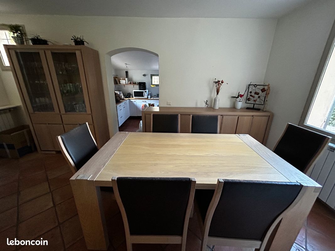 Ensemble salle à manger : Table, buffet, vaisselier (image 1)