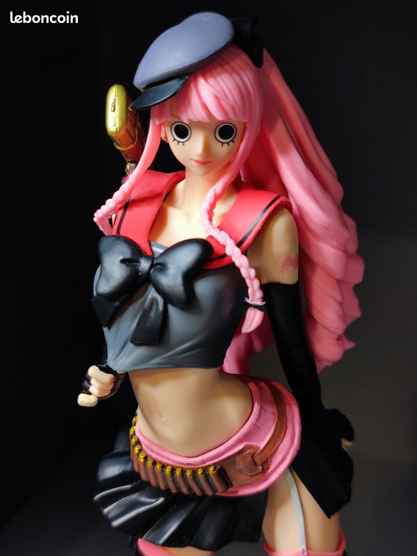 Figurine One Piece Flag Diamond Ship Perona Code B Banpresto