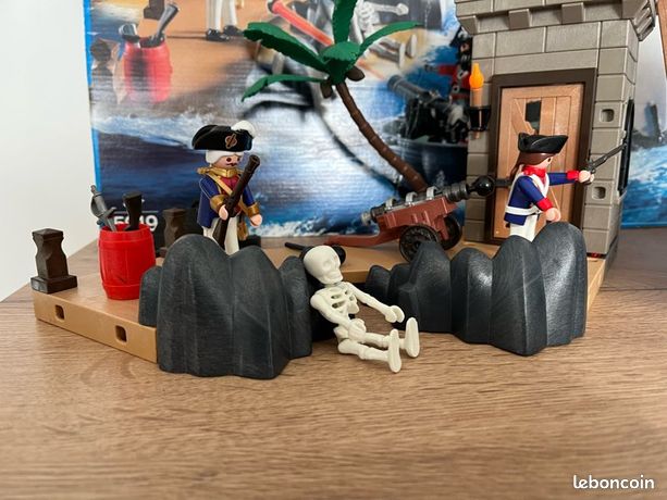 Playmobil 5919 - La Chaloupe Des Pirates Et La Tour De Guet - Neuf
