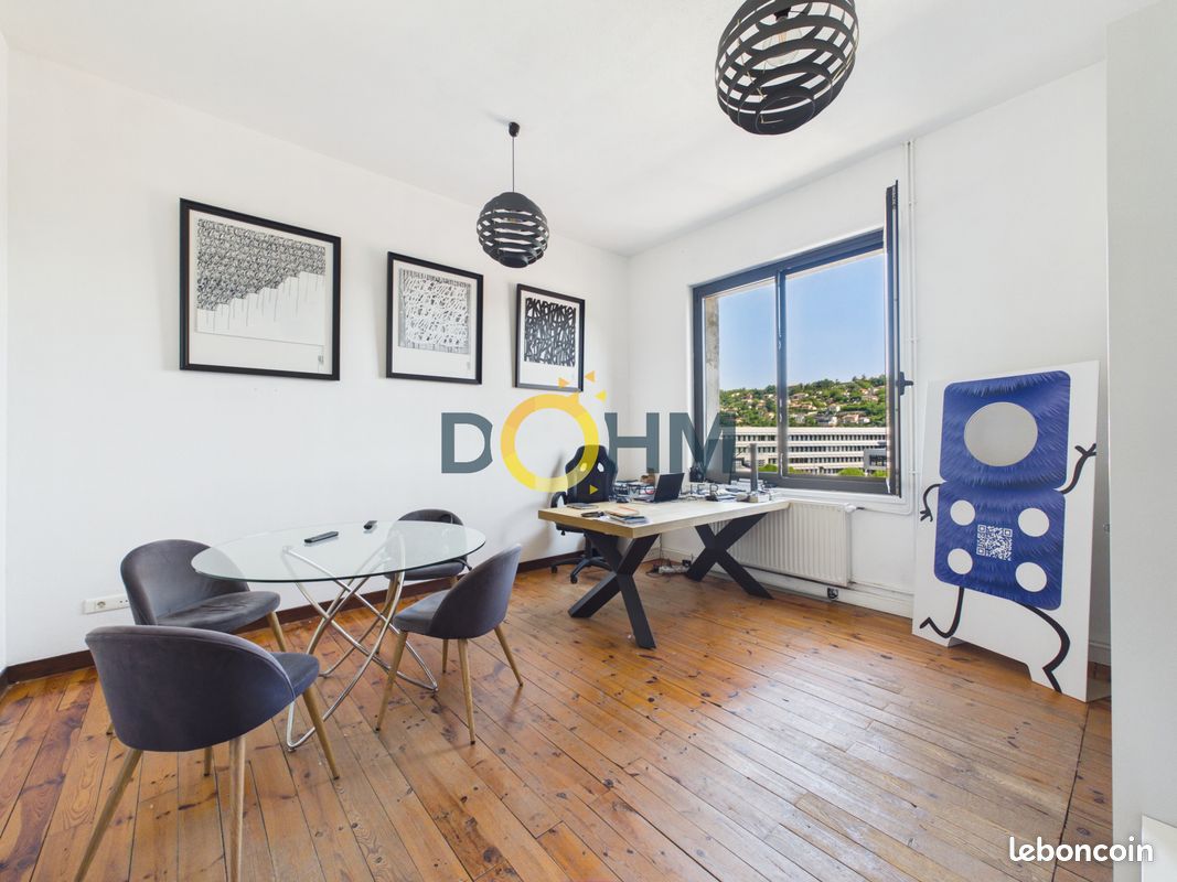 Appartement 1 pièce 99 m² · à Le Puy-en-Velay · 99 m² · 160 000 €
