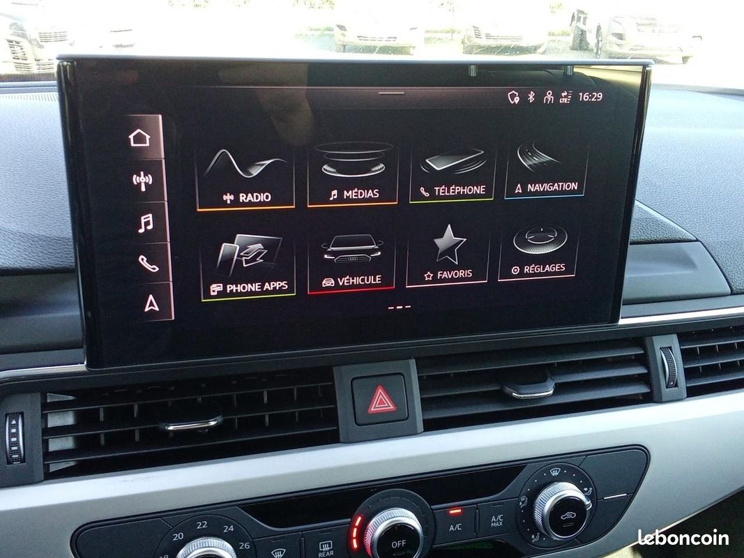 AUDI A4 AVANT 30 TDI 136 S tronic 7 Business Line (image 8)