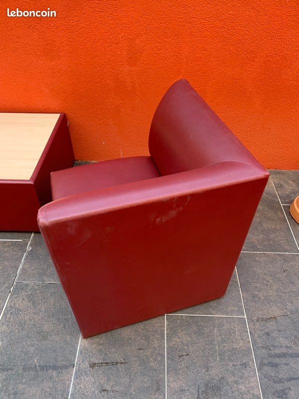 Fauteuils et table basse (image 4)