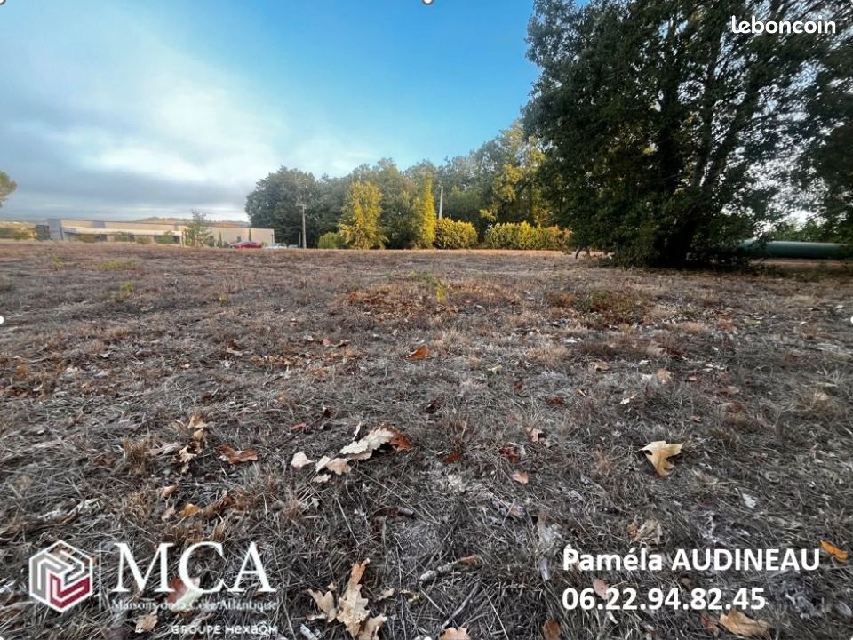 Terrain 530 m² Arbanats · 135 000 €
