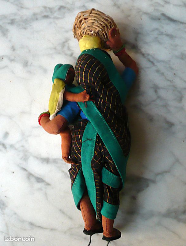 Poupée indienne canada tenue traditionnelle cuir 1969 - Objets divers Poupée indienne canada tenue traditionnelle cuir 1969 - Objets divers