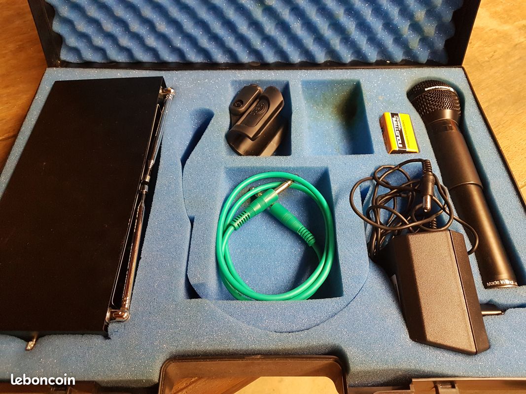 Microphones HF Professionnels & Systèmes Sans Fil (UHF/VHF