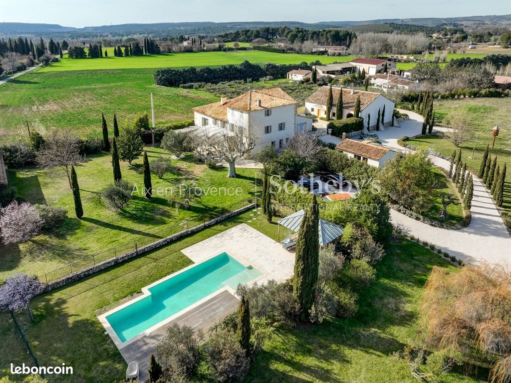 Maison 20 pièces 640 m² · à Aix-en-Provence · 640 m² · 3 250 000 €