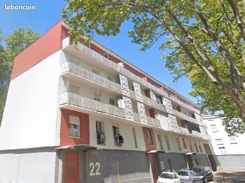 Appartement 3 pièces 47 m² · à Avignon · 47 m² · 598 €