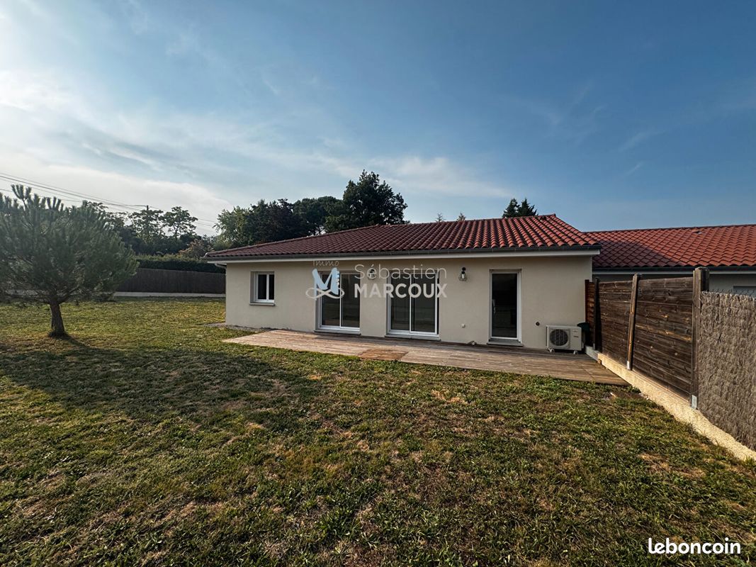 Maison 4 pièces 93 m² · à Lézigneux · 93 m² · 920 €/mois