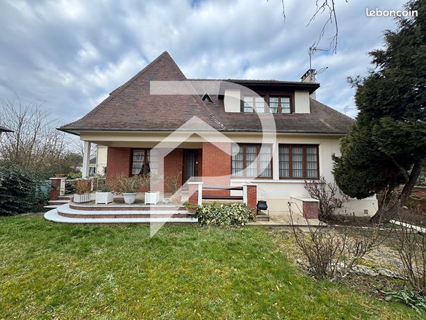 Maison 8 pièces 148 m²
