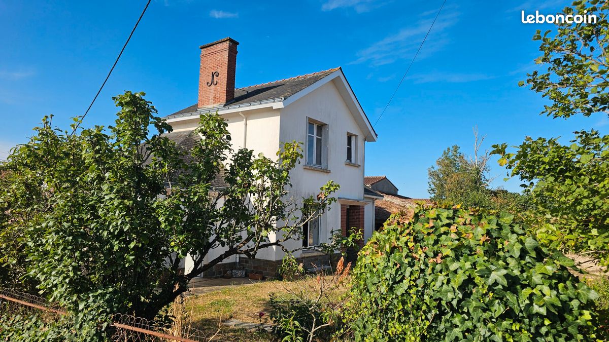 Maison 5 pièces 133 m² · à Le Landreau · 133 m² · 231 660 €