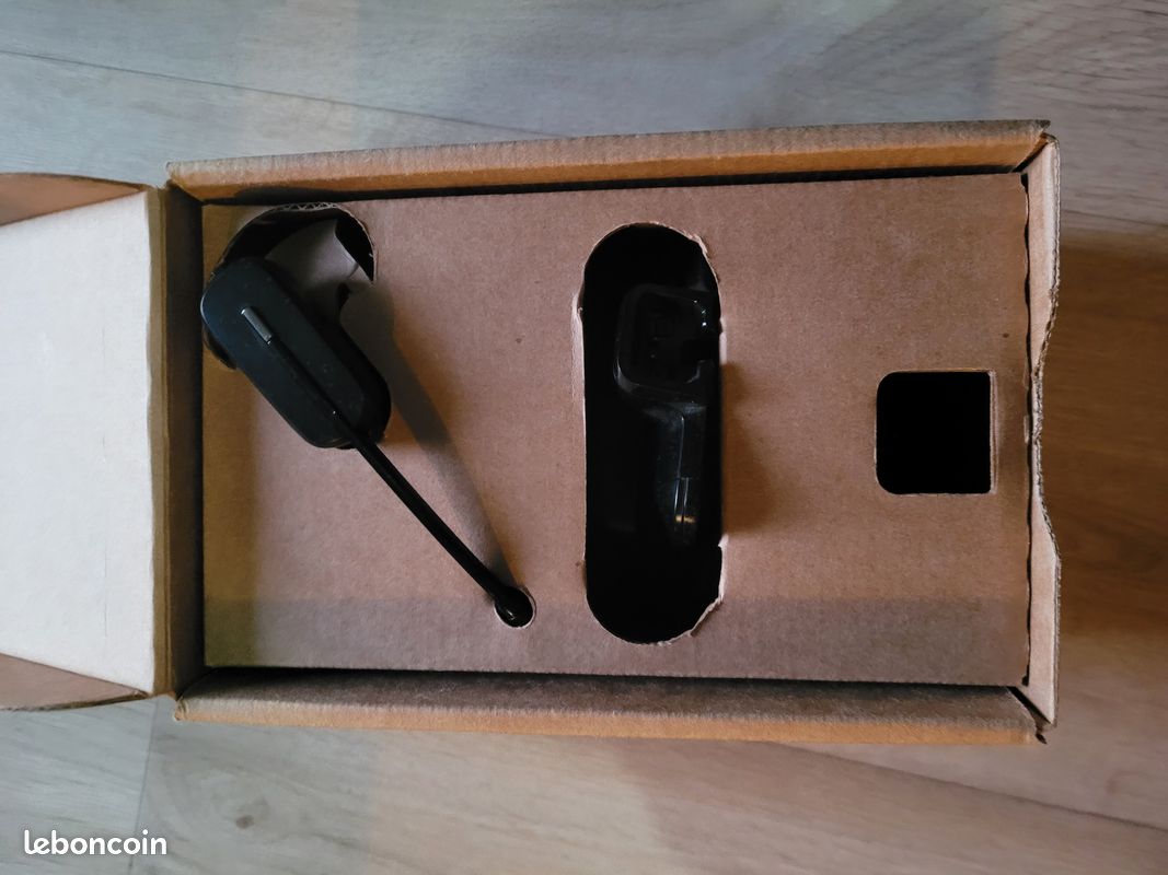Oreillette / casque téléphonique professionnel Plantronics CS540 (image 2)