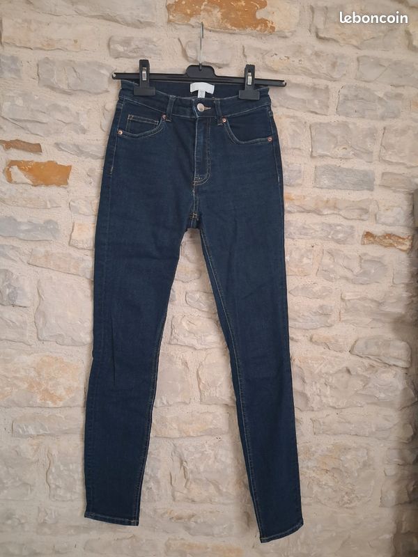 Jean slim bleu marine "H&M" taille XS (34) en tres bon etat (image 1)