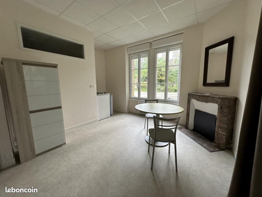 Appartement 1 pièce 25 m² · à Saint-Georges-des-Groseillers · 25 m² · 325 €/mois