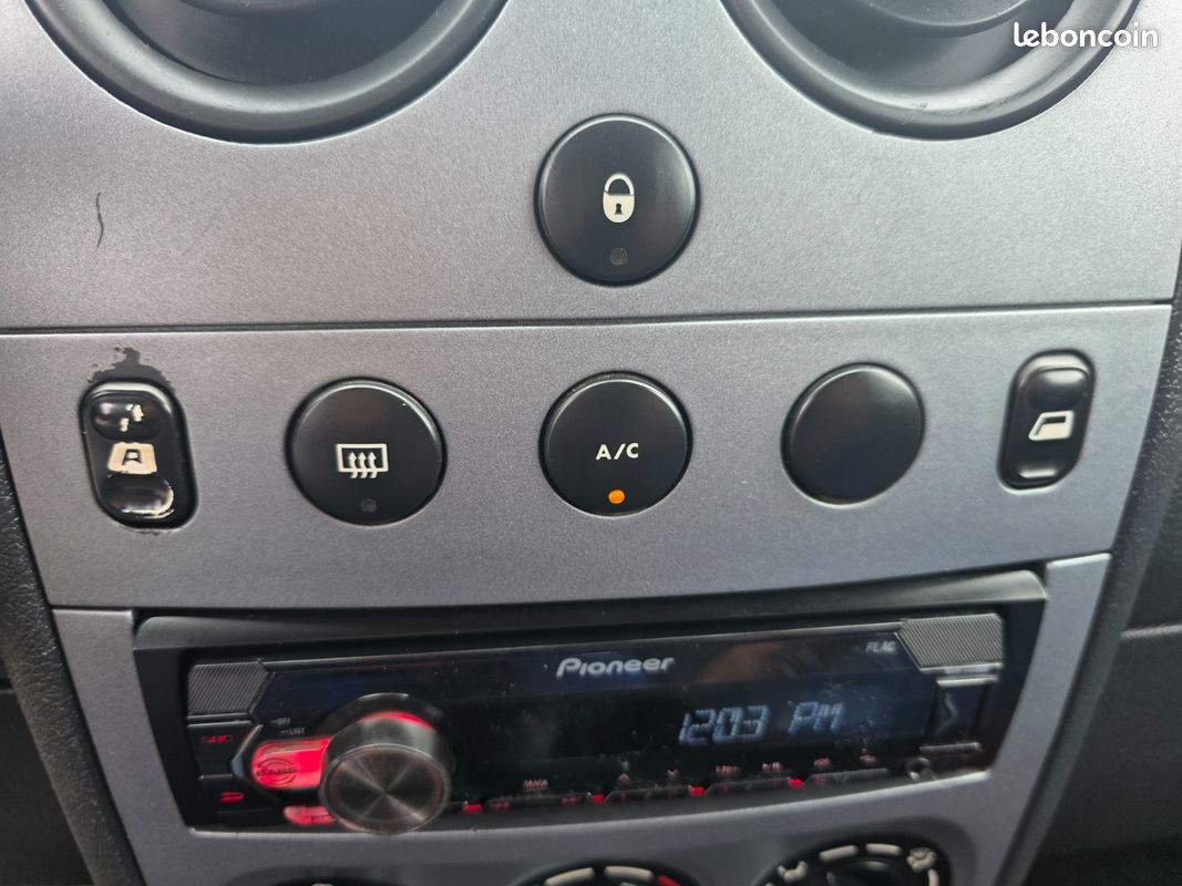 Citroën Berlingo 1.6 HDI 75CV FAIBLE KILO DISTRIB OK (image 7)