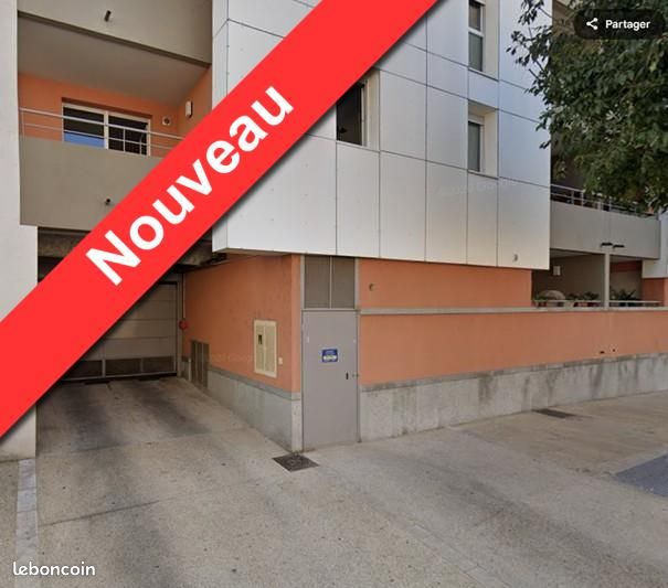 Parking 16 m² · à Nîmes · 16 m² · 125 €/mois