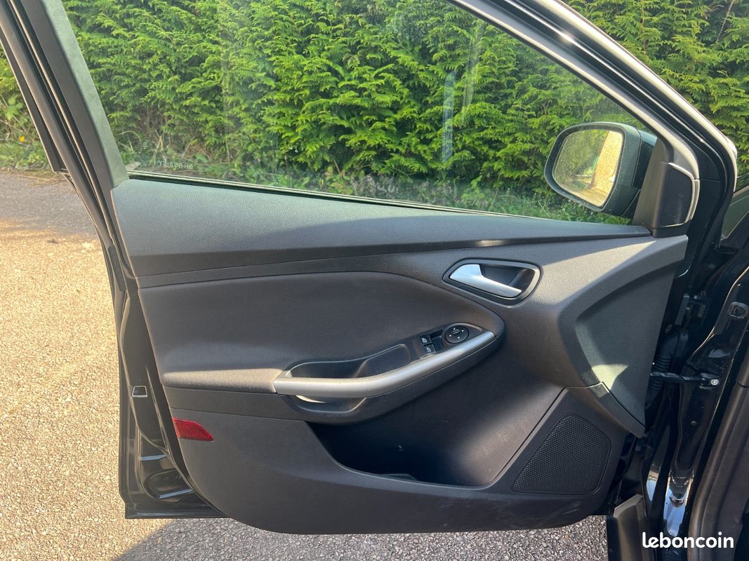 FORD FOCUS 1.6 TDCi 115cv FAP SS Edition (image 11)