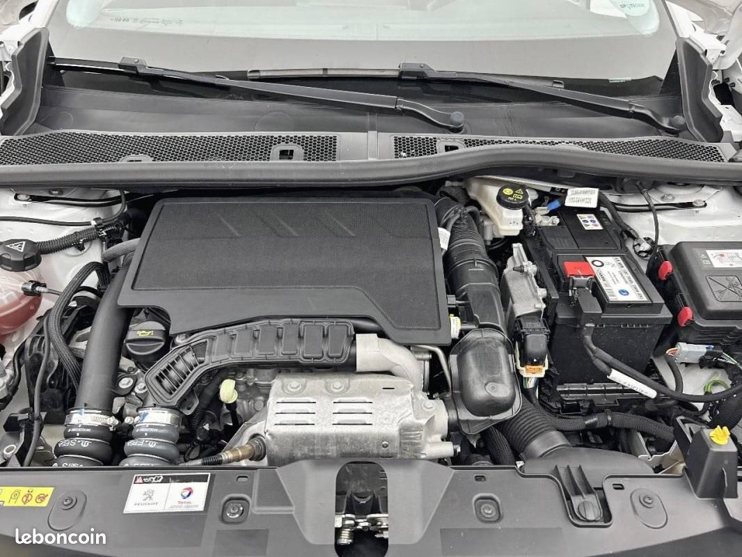 Peugeot 2008 PureTech 100 S&S BVM6 - Active (image 27)