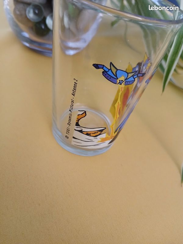 Verre à l'effigie de Goldorak (image 2)
