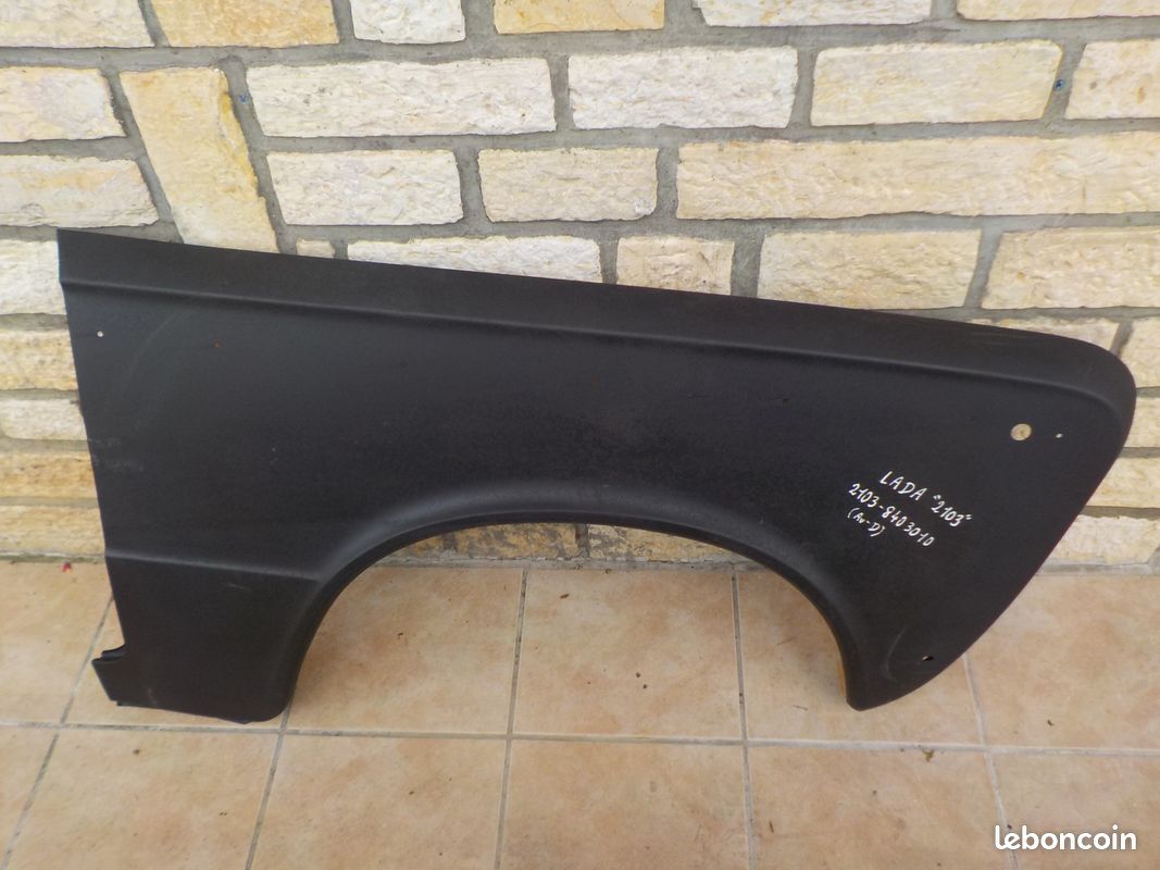 Aile avant droite neuve LADA Jigouli 2103 et 2106 (image 1)