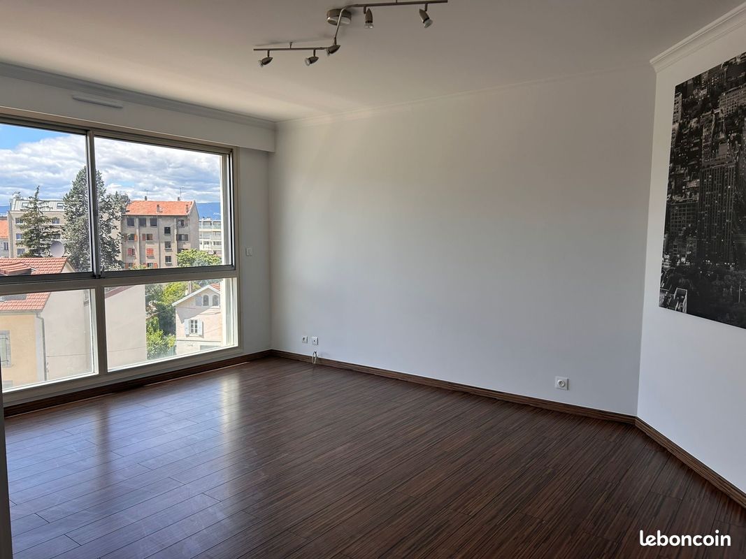 Appartement 2 pièces 49 m² · à Annemasse · 49 m² · 210 000 €