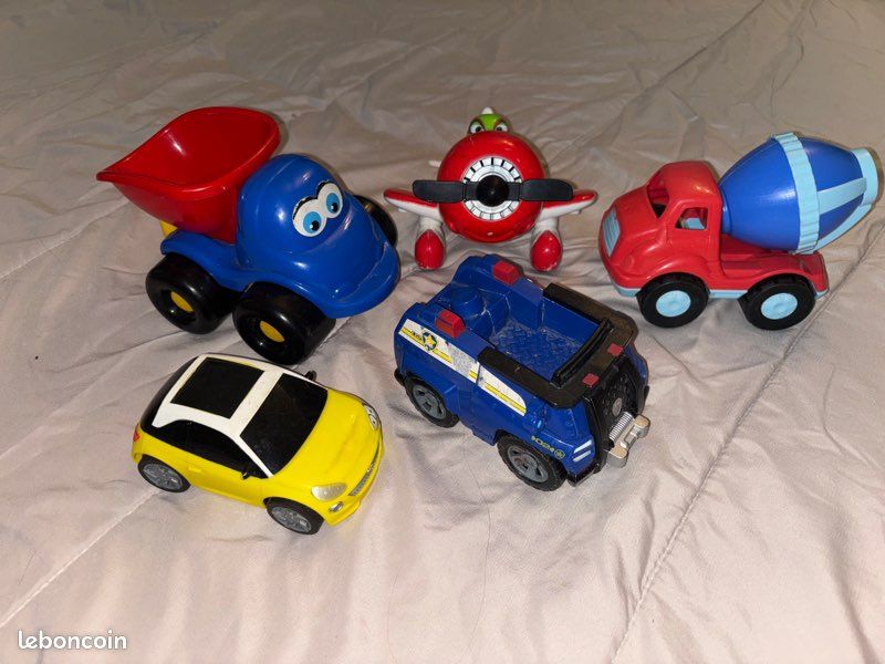 Lot de voitures (image 1)