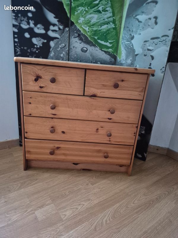 Commode (image 1)