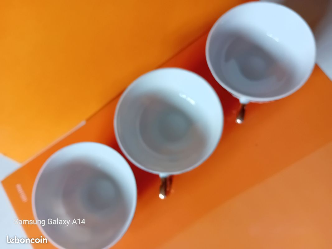 3 Tasses en porcelaine (image 5)