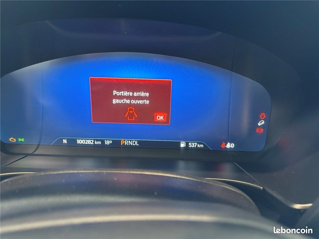 Ford Kuga III 2.5 DURATEC 190 CH FLEXIFUEL FHEV E85 POWERSHIFT ST-Line (image 16)