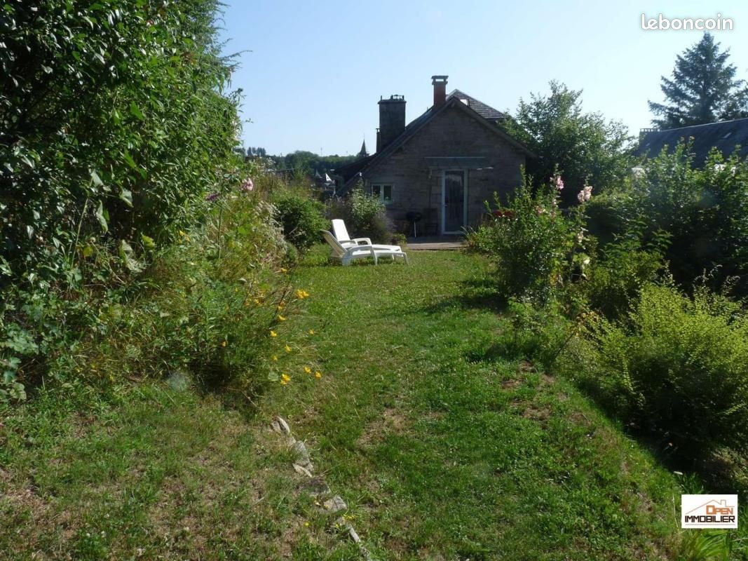Maison 18 pièces 402 m² · à Tulle · 402 m² · 385 000 €