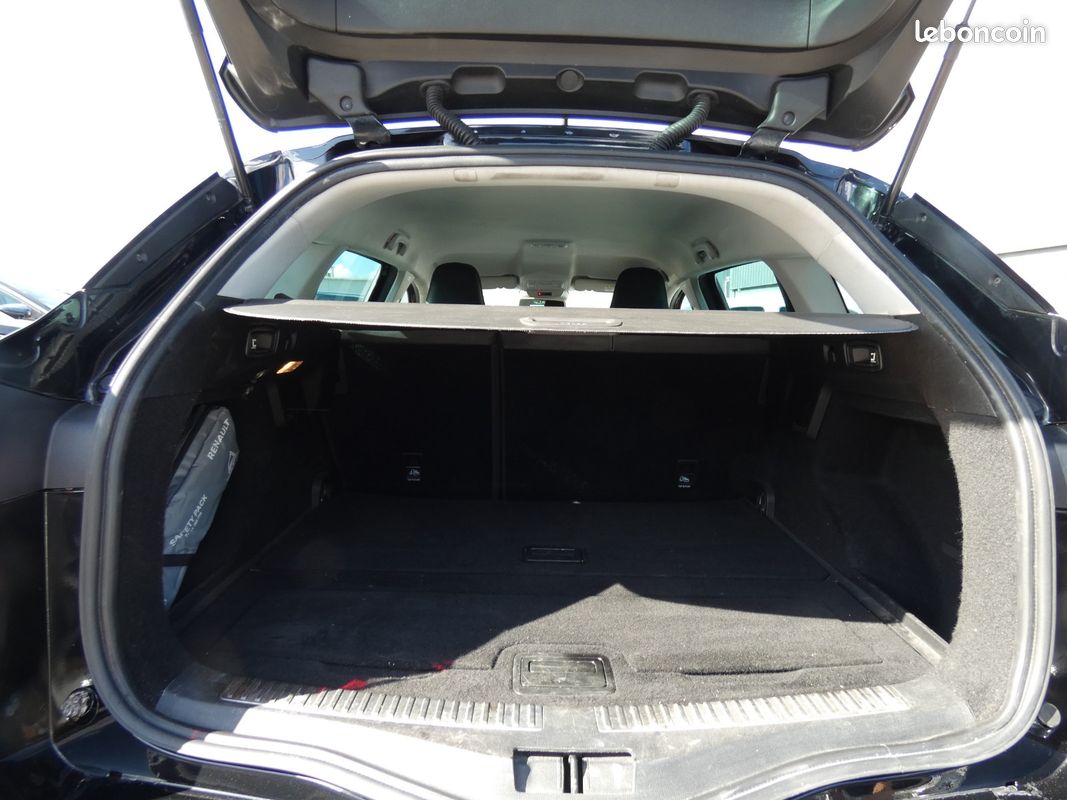RENAULT MEGANE IV ESTATE dCi 165 Energy EDC GT 4 Control ( Historique dispo ) (image 12)